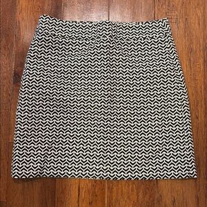 LOFT Black and White Geometric Skirt